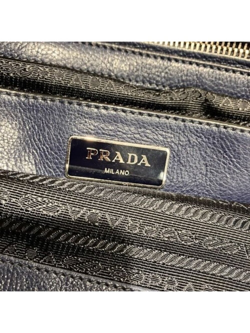 Prada Vitello Daino Navy Tote - Picture 4 of 9